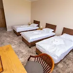 Trzy Podkowy Hotel 3*