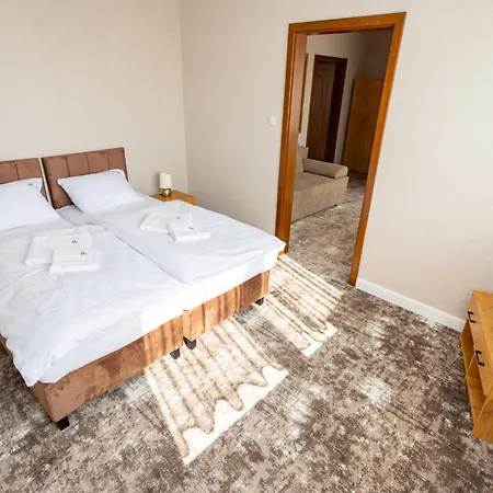 Trzy Podkowy Hotel