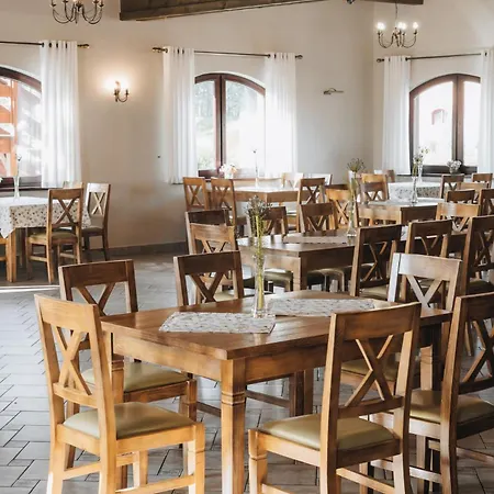 Otel Trzy Podkowy 3*