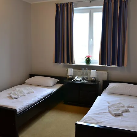 Trzy Podkowy Otel Biskupiec (Nowe Miasto)